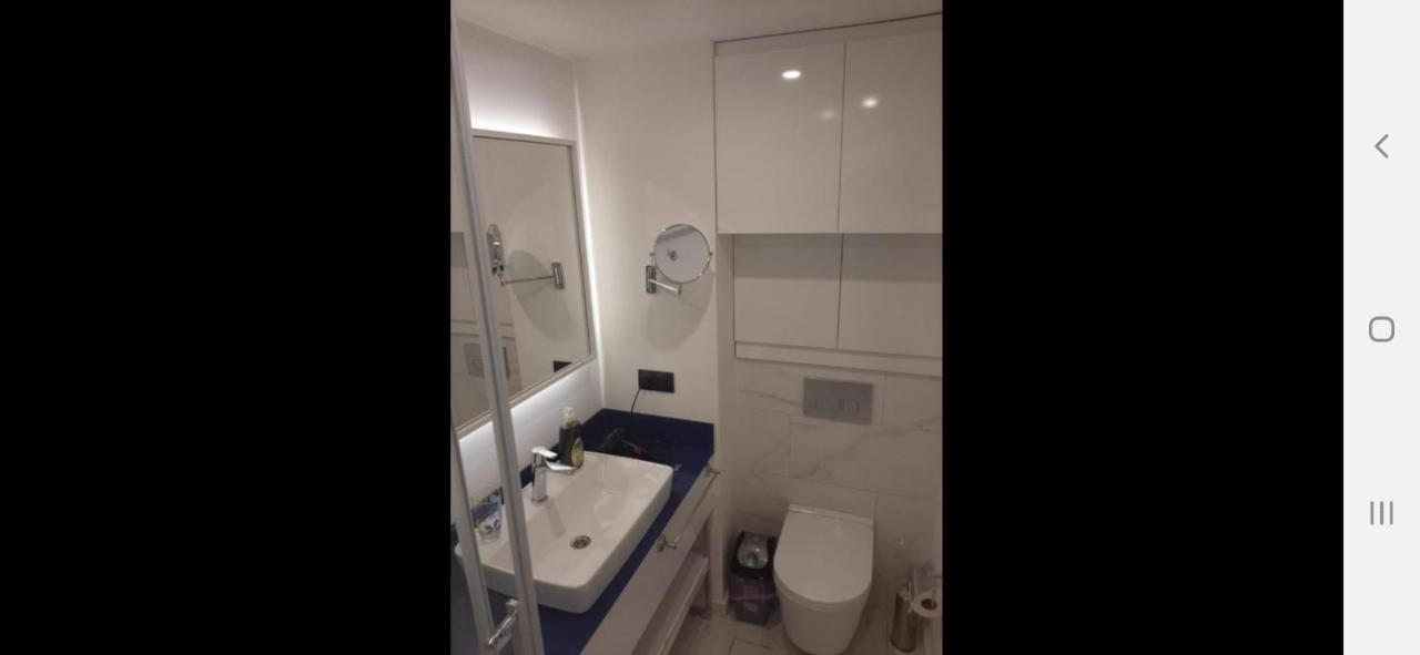 ORBI APARTMENTS на 45 этаже с прекрасным видом Батуми Экстерьер фото