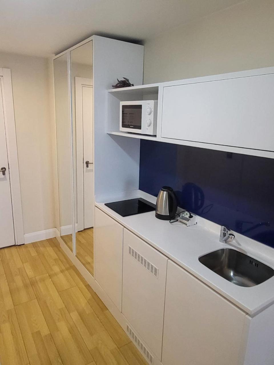 ORBI APARTMENTS на 45 этаже с прекрасным видом Батуми Экстерьер фото