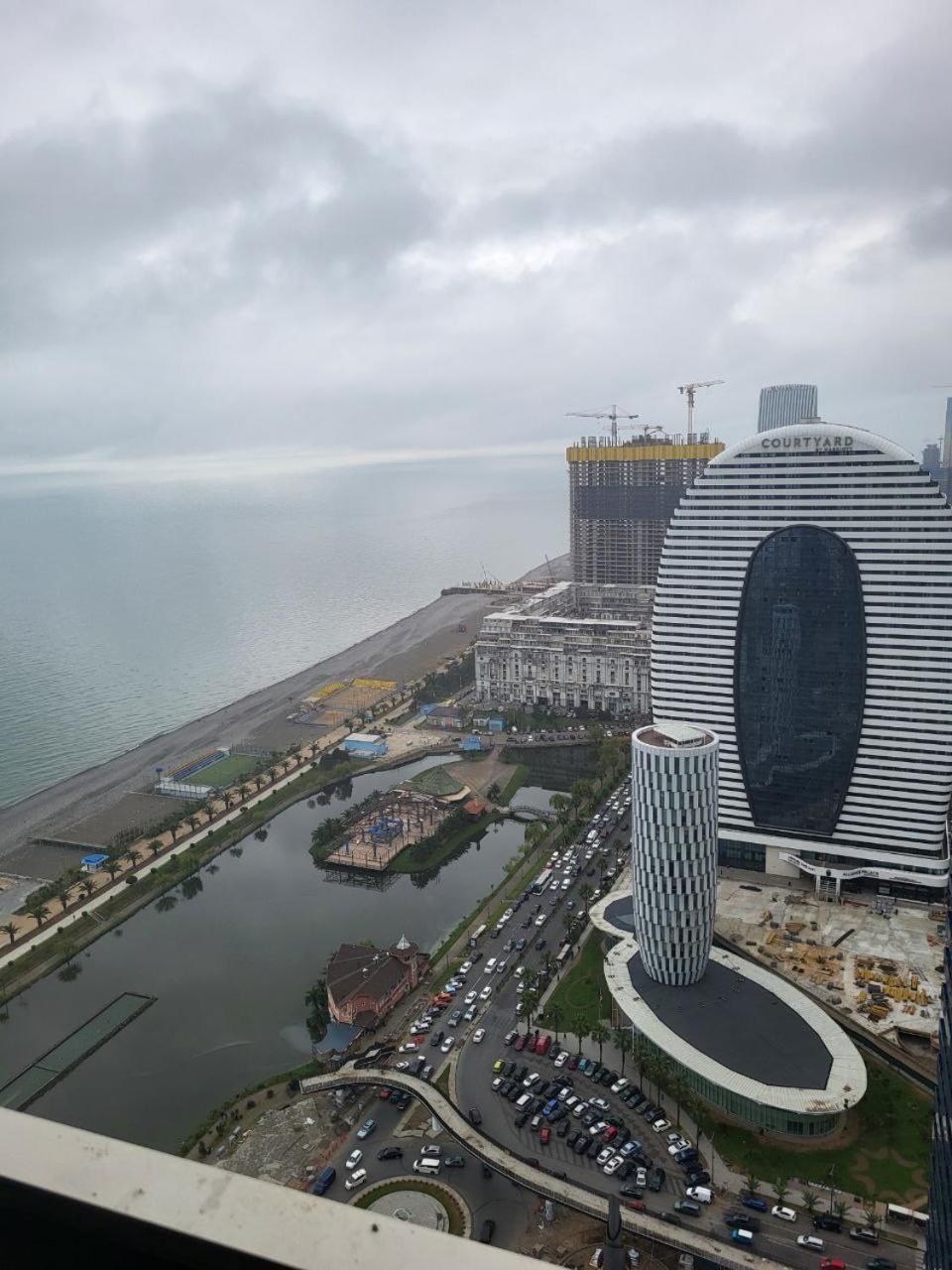 ORBI APARTMENTS на 45 этаже с прекрасным видом Батуми Экстерьер фото